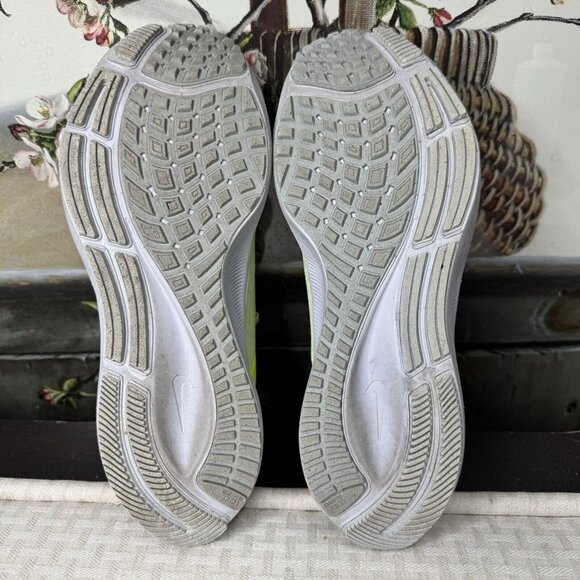Nike Women's Air Zoom Pegasus 38 Running Shoes Sneakers Size 10 - Picture 6 of 9